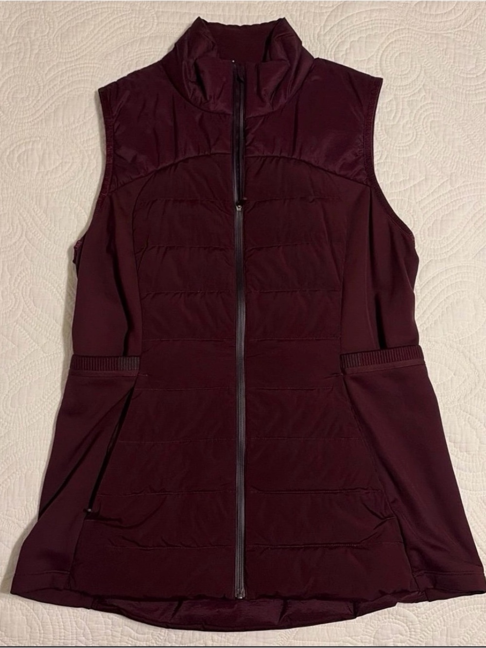 Lululemon Down for it all Vest Sz 10